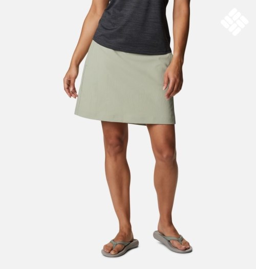 Women's Columbia On The Go Skorts Olive | CA-O6485