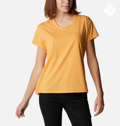 Women's Columbia Sun Trek T Shirts Mango | CA-G30L4