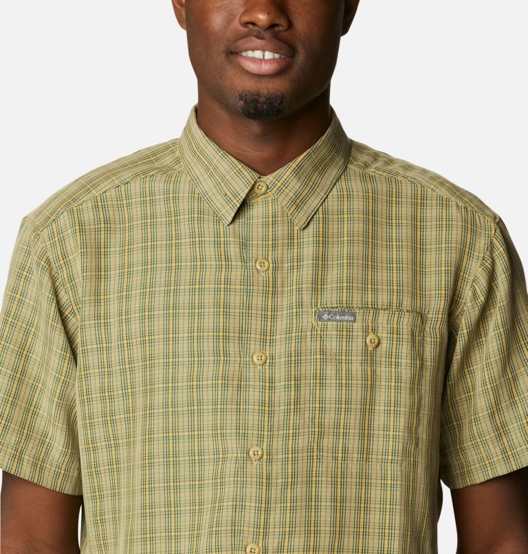 Men's Columbia Lakeside Trail Short Sleeve Shirts Olive | CA-R5403