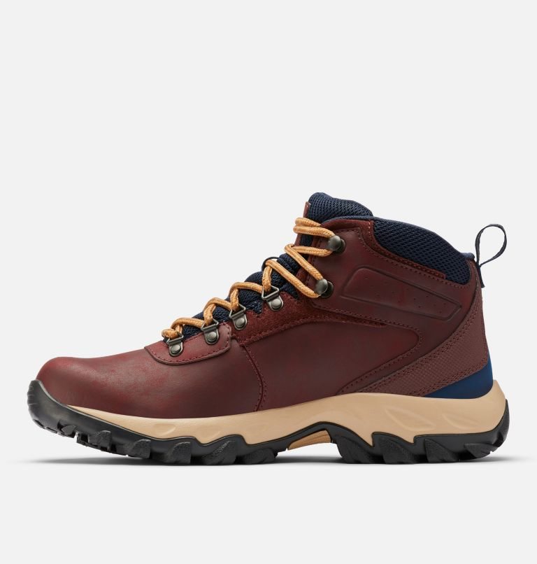 Men's Columbia Newton Ridge Plus II Waterproof Hiking Boots Burgundy | CA-J460C