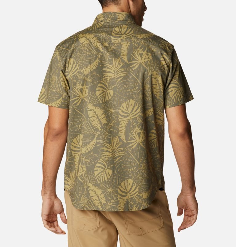 Men's Columbia Rapid Rivers Printed Short Sleeve Shirts Olive | CA-E8C01