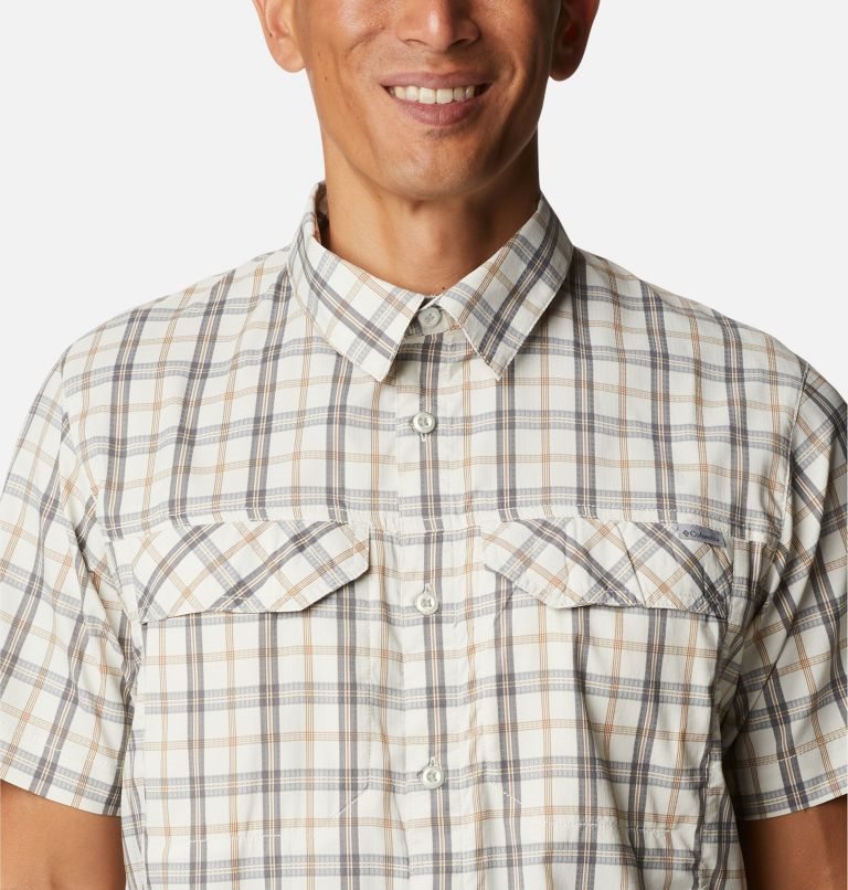 Men's Columbia Silver Ridge Lite Plaid Short Sleeve Shirts Cream | CA-UAC31