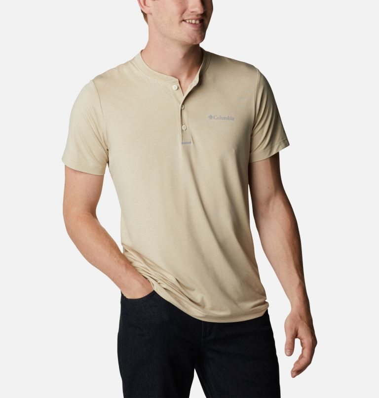 Men's Columbia Tech Trail Short Sleeve Henley T Shirts Beige | CA-EA64C