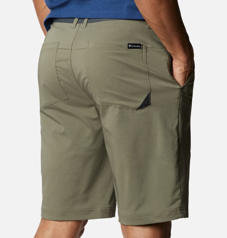 Men's Columbia Tech Trail Shorts Olive | CA-O5LC8