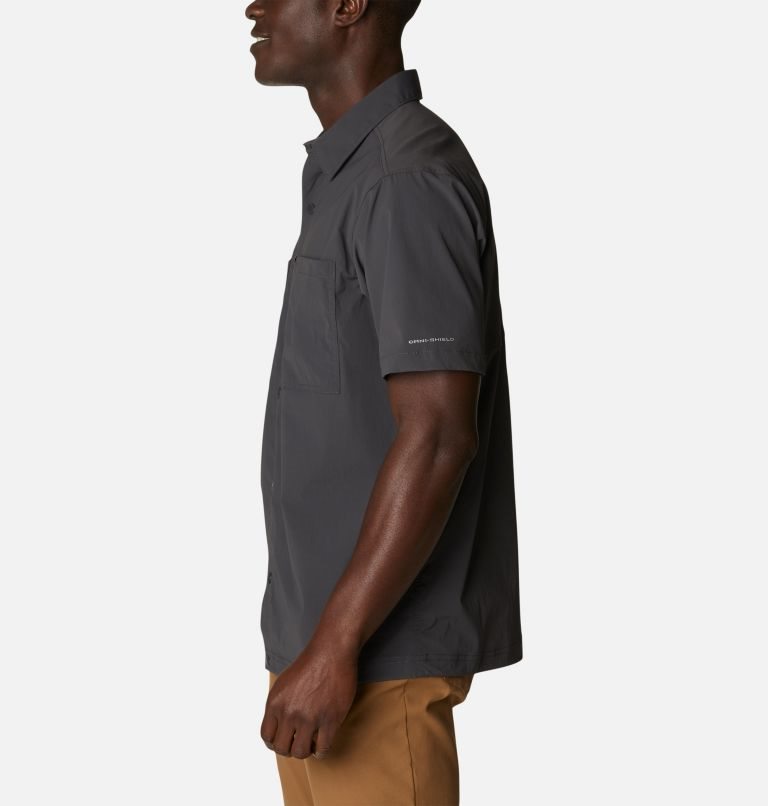 Men's Columbia Tech Trail Woven Short Sleeve Shirts Black | CA-R86AL