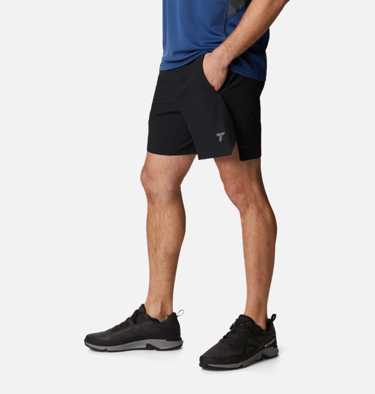 Men's Columbia Titan Pass Lightweight 2.0 Shorts Black | CA-V4CL1