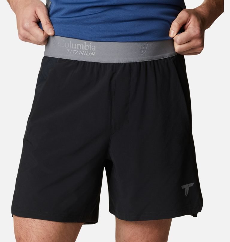 Men's Columbia Titan Pass Lightweight 2.0 Shorts Black | CA-V4CL1