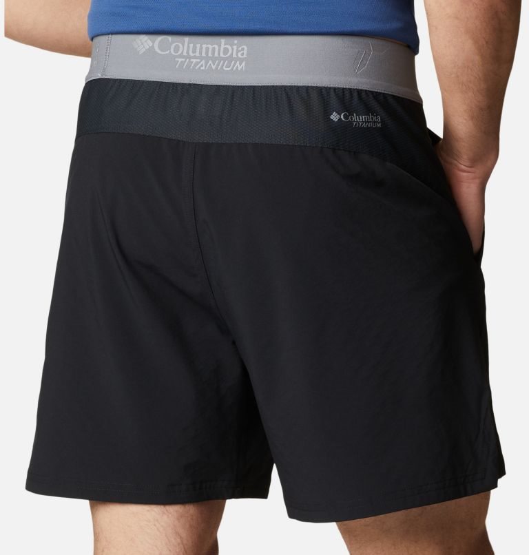 Men's Columbia Titan Pass Lightweight 2.0 Shorts Black | CA-V4CL1