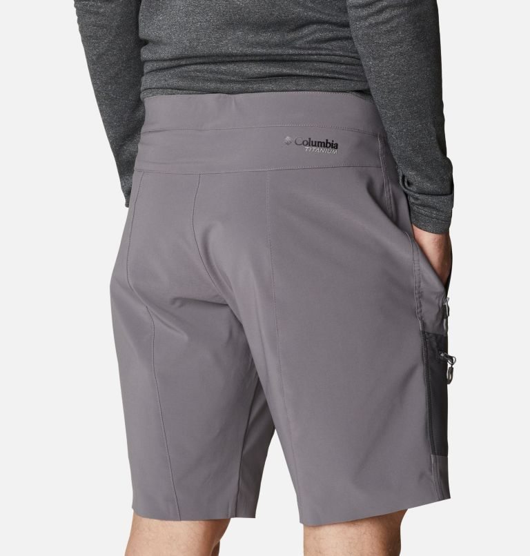 Men's Columbia Titan Pass Shorts Grey | CA-JAL58