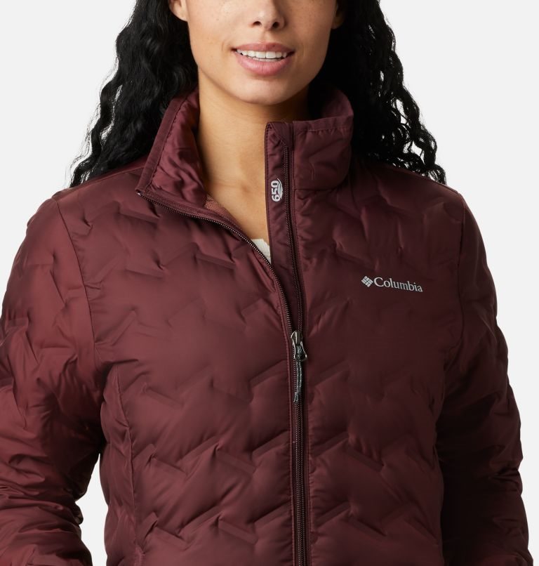 Women's Columbia Delta Ridge Down Jackets Burgundy | CA-GC31L