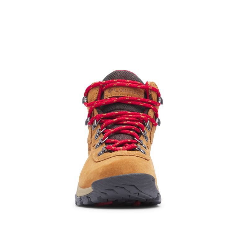 Women's Columbia Newton Ridge Plus Waterproof Amped Hiking Boots Light Brown | CA-G8043