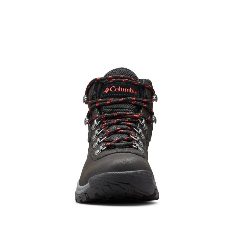 Women's Columbia Newton Ridge Plus Waterproof Hiking Boots Black | CA-VLA3C