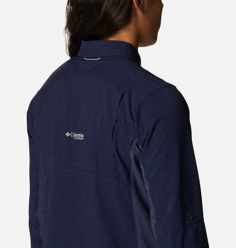 Women's Columbia Titan Pass Irico Long Sleeve Shirts Navy | CA-T850A