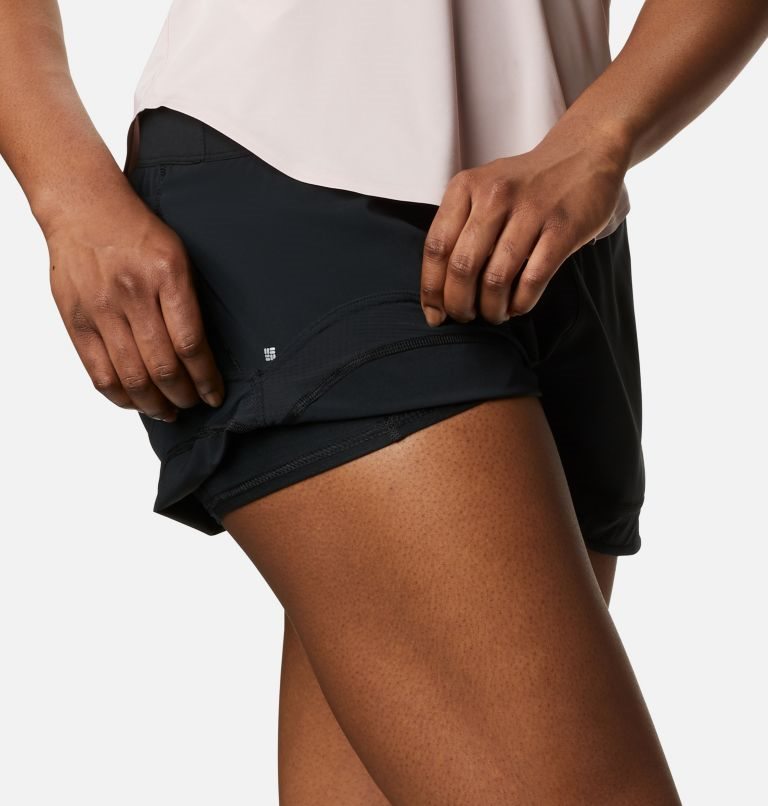 Women's Columbia Titan Ultra II Shorts Black | CA-G14A8