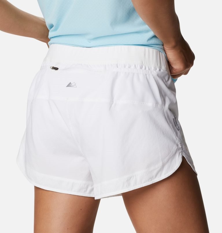 Women's Columbia Titan Ultra II Shorts White | CA-S4L53