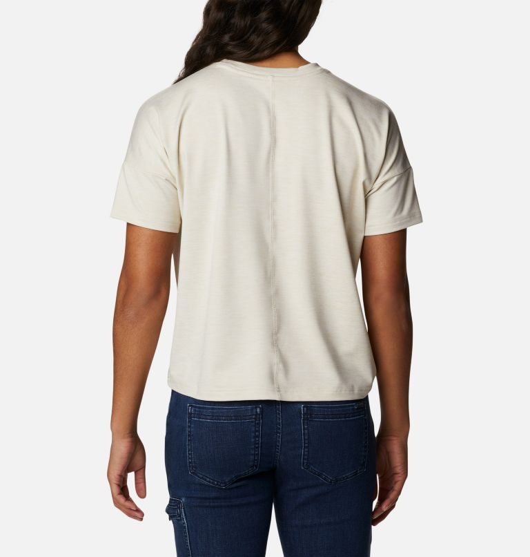 Women's Columbia Weekend Adventure Short Sleeve T Shirts Cream | CA-P841C